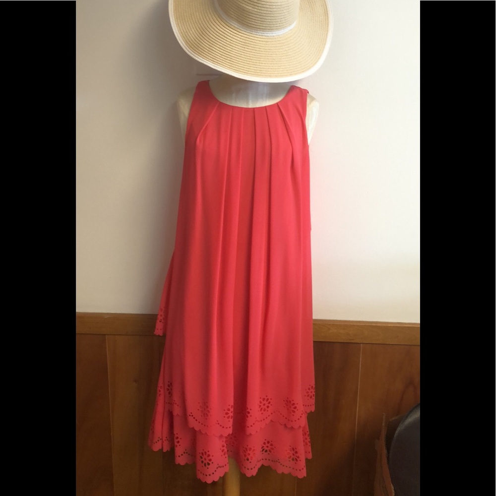 Peach color fully lined scalloped dress sleeveless size 10 Jessica Simpson